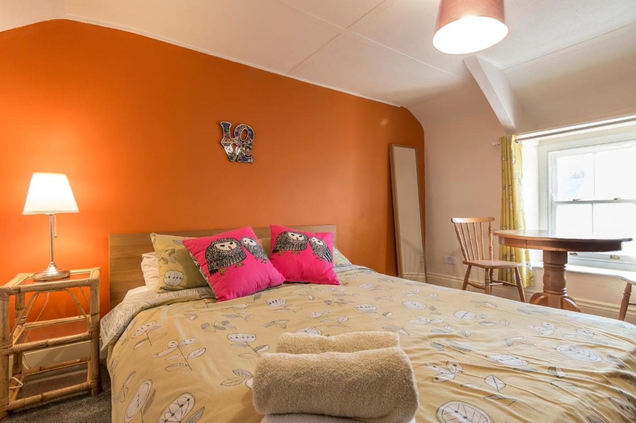 Manorbier Castle Inn Sunset Room 外观 照片