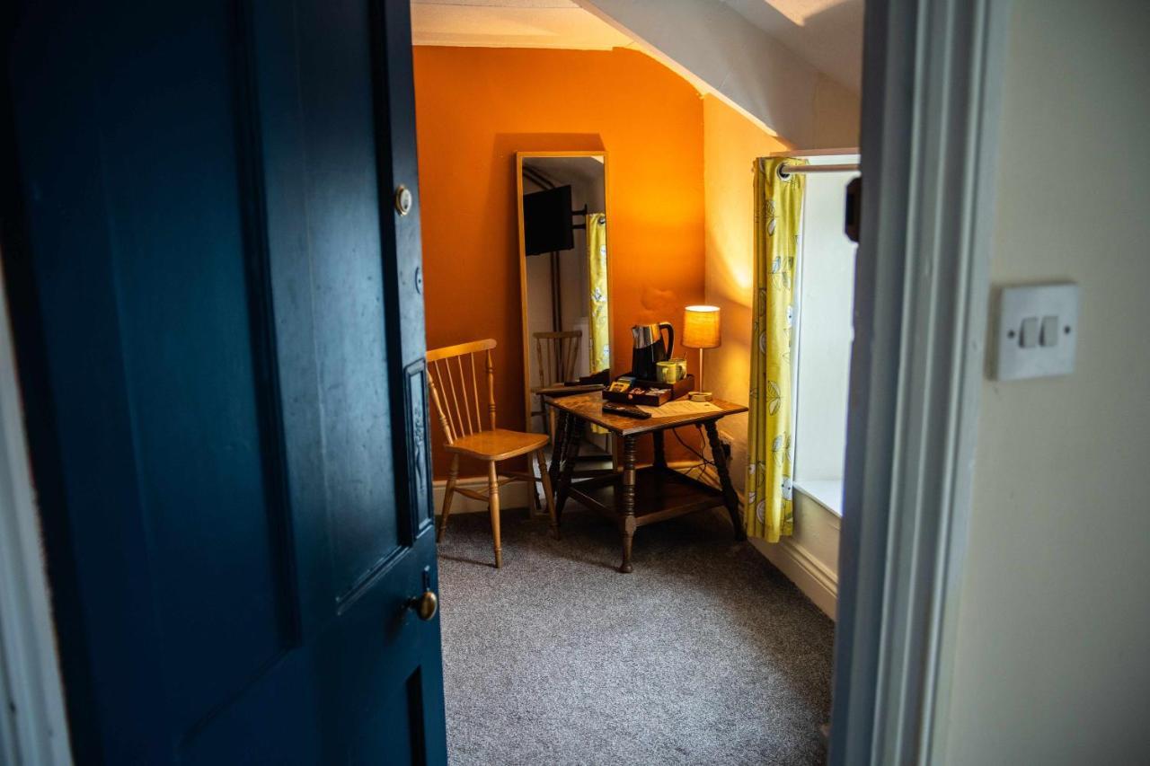 Manorbier Castle Inn Sunset Room 外观 照片